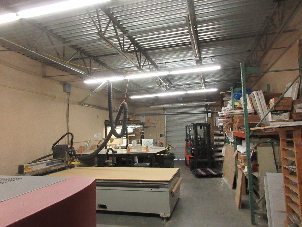 In the News Inc. Industrial Manuf. Flex Building: 8517 Sunstate St, Tampa, FL 33634